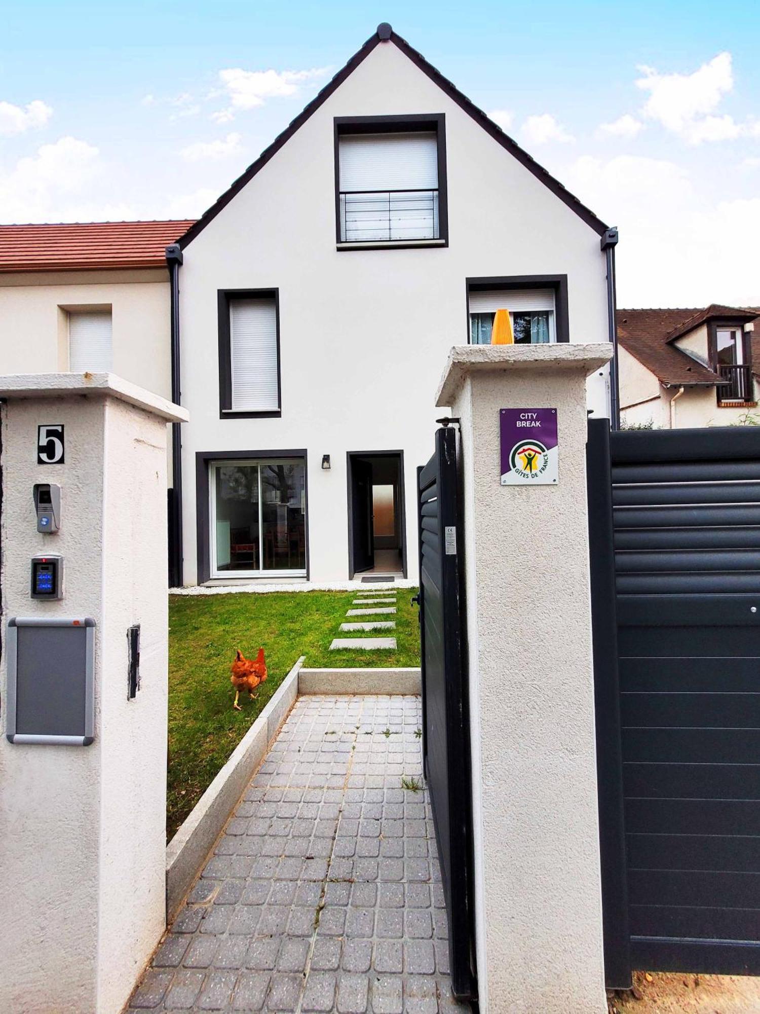 Dream Of Mediterranean House, Jacuzzi, Bbq, Delices Ensoleilles Sartrouville Bagian luar foto