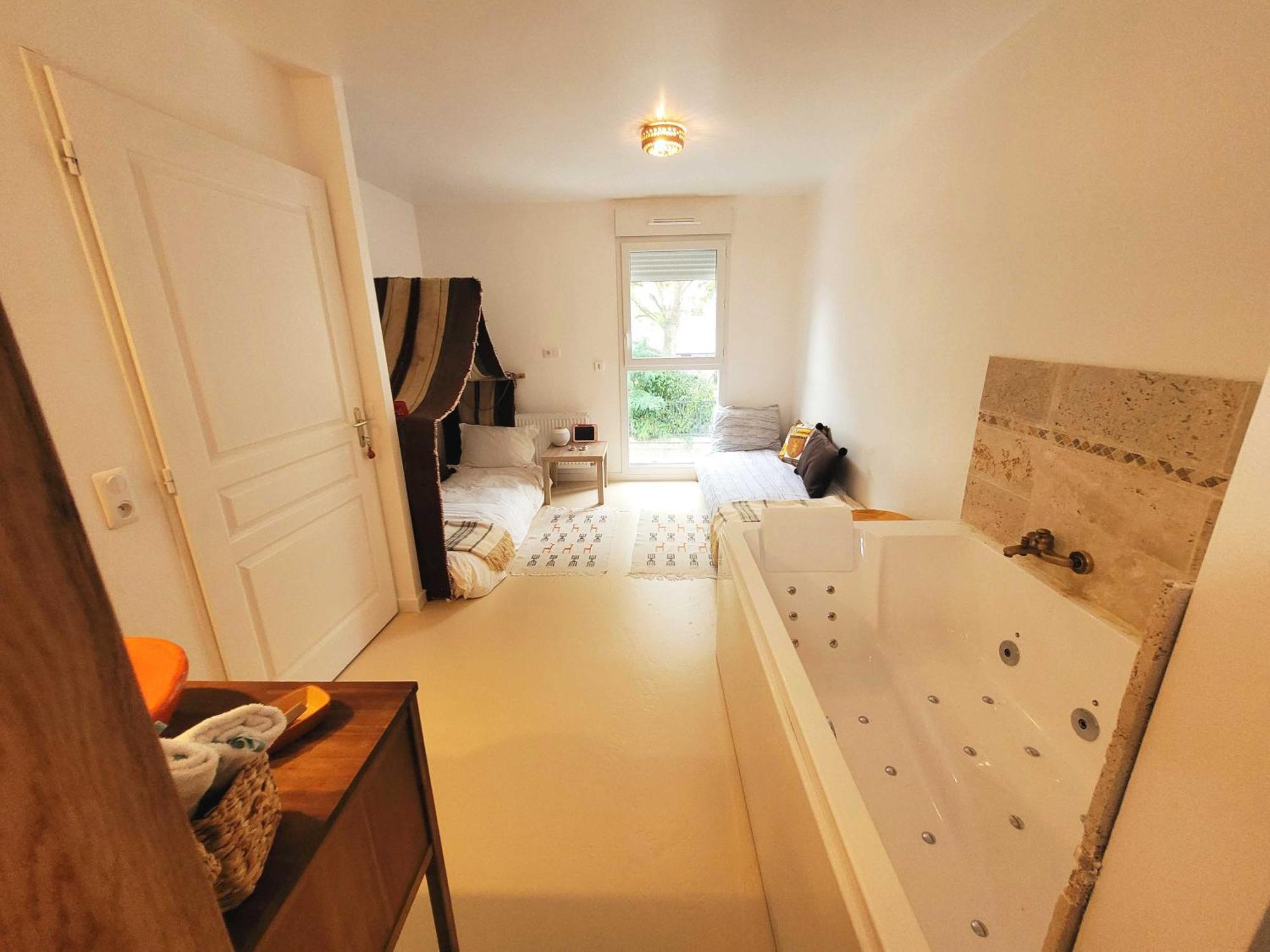 Dream Of Mediterranean House, Jacuzzi, Bbq, Delices Ensoleilles Sartrouville Bagian luar foto