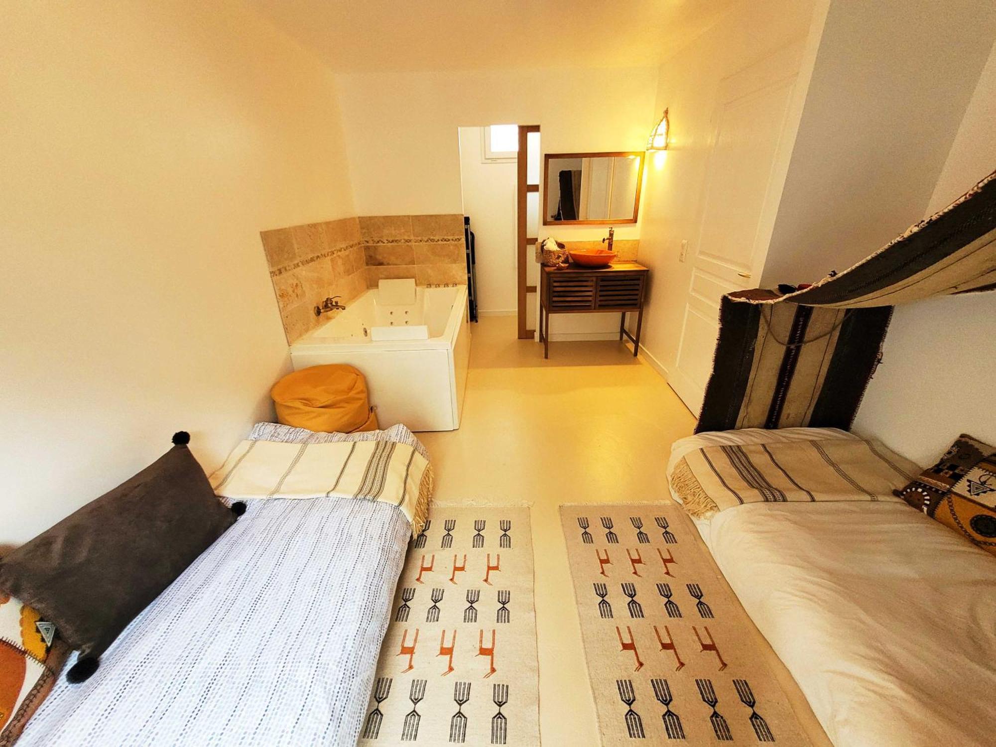 Dream Of Mediterranean House, Jacuzzi, Bbq, Delices Ensoleilles Sartrouville Bagian luar foto